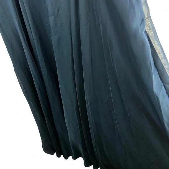 NWT La Femme Chiffon &‎ Sequin A-Line Gown In Navy Blue Size 10 $388 MOB MOG - Picture 9 of 10